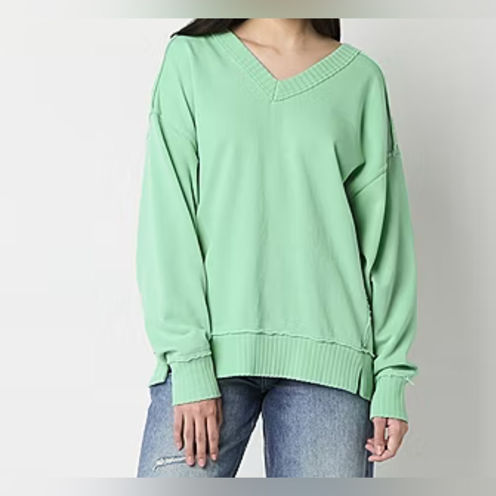 Arizona Jean Company Oversized V-Neck Women's Sweatshirt
